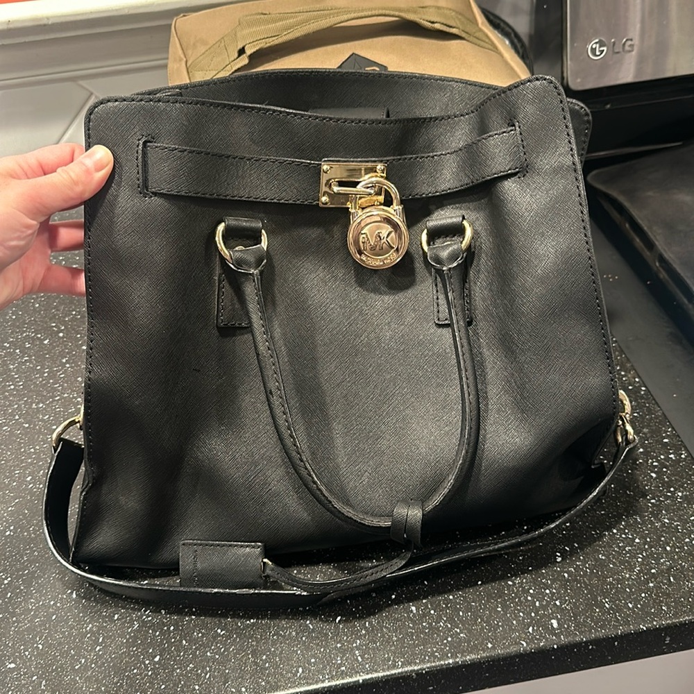 Michael kors purse